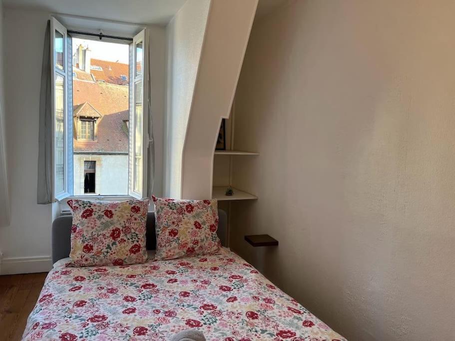 Le Comte Est Bon, Quartier Antiquaires Apartamento Dijon Exterior foto